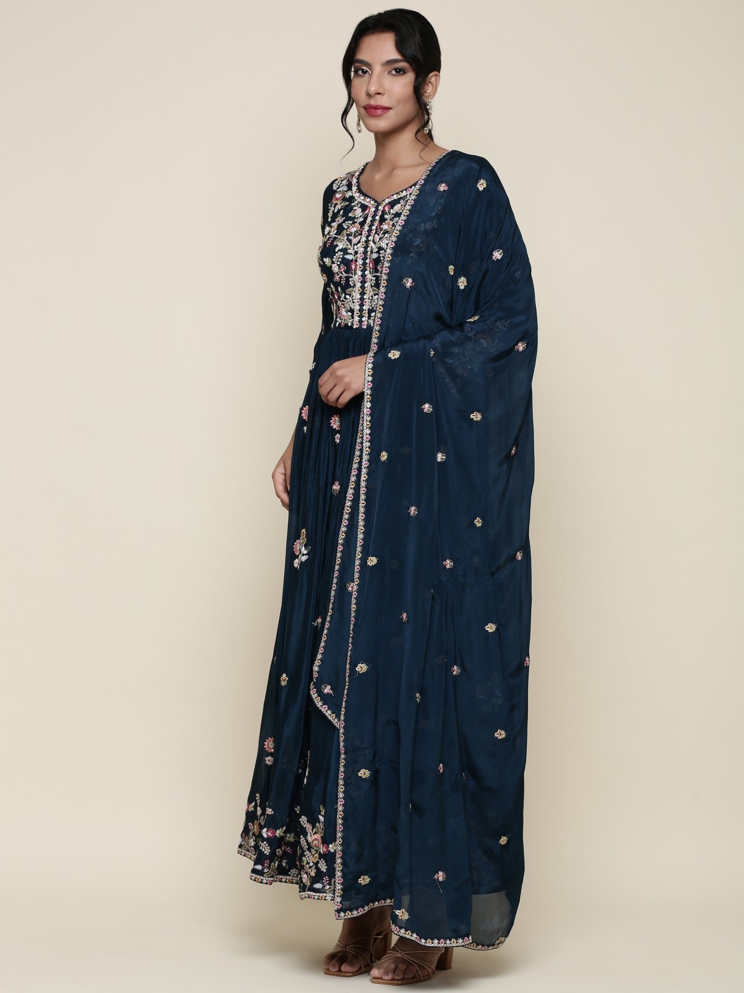 Peacock georgette resham embroidered anarkali set - Image 5
