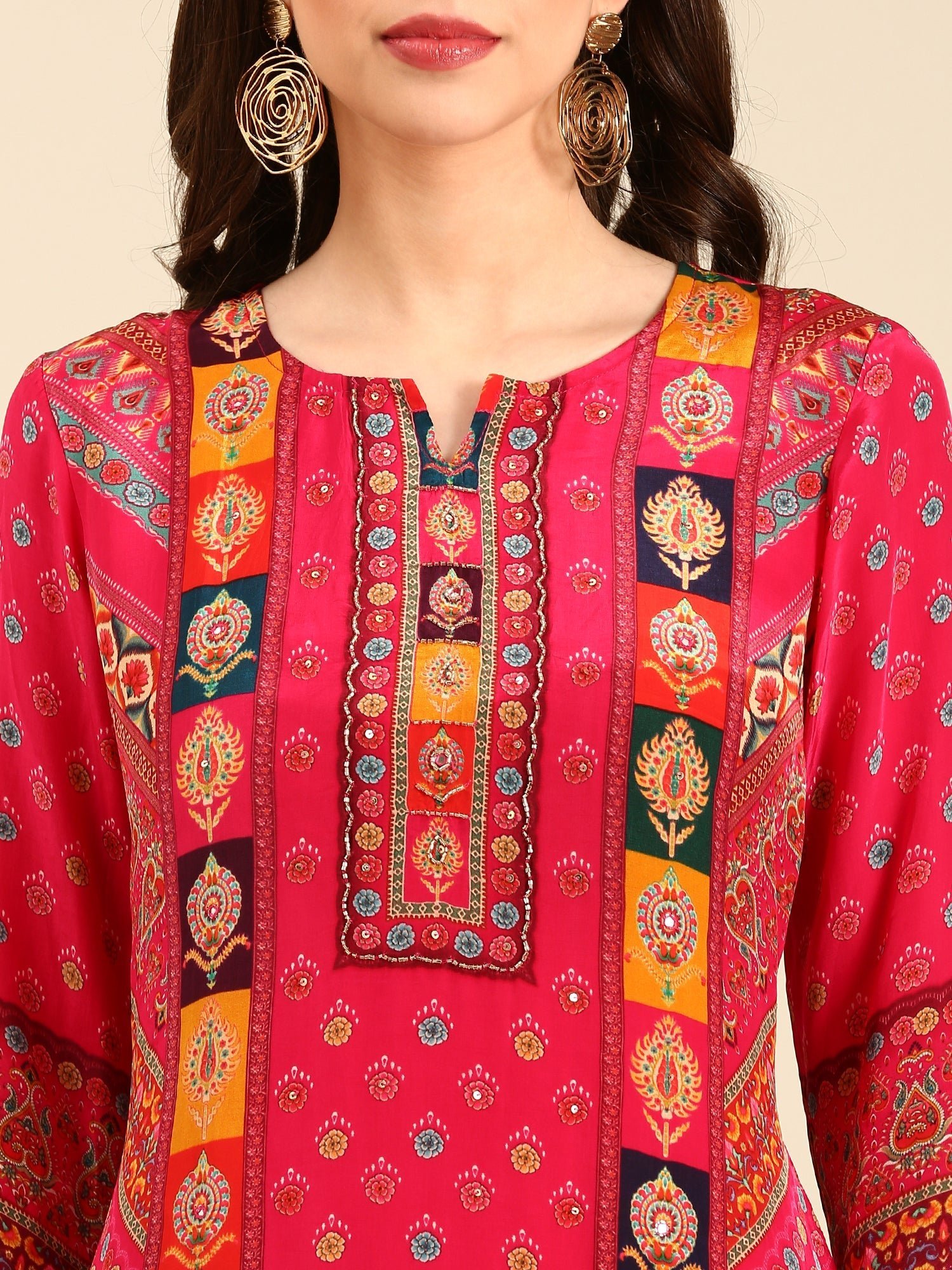 Pink Crepe Digital print three piece suit set - Image 4