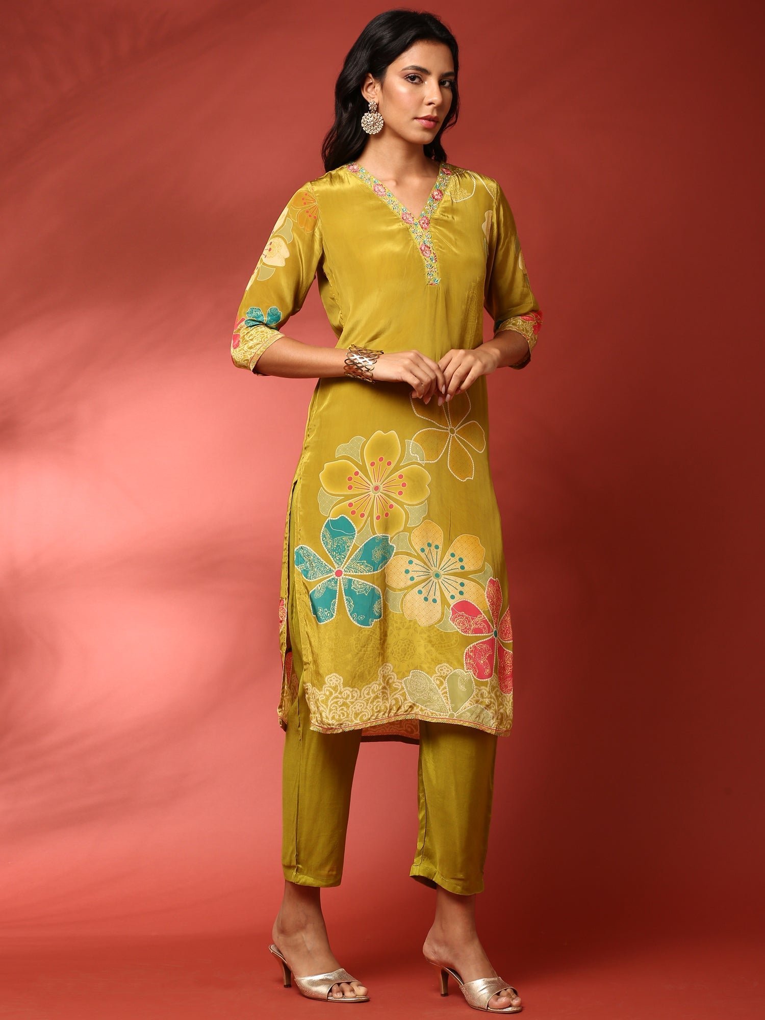 Mehendi green crepe three piece suit set - Image 2