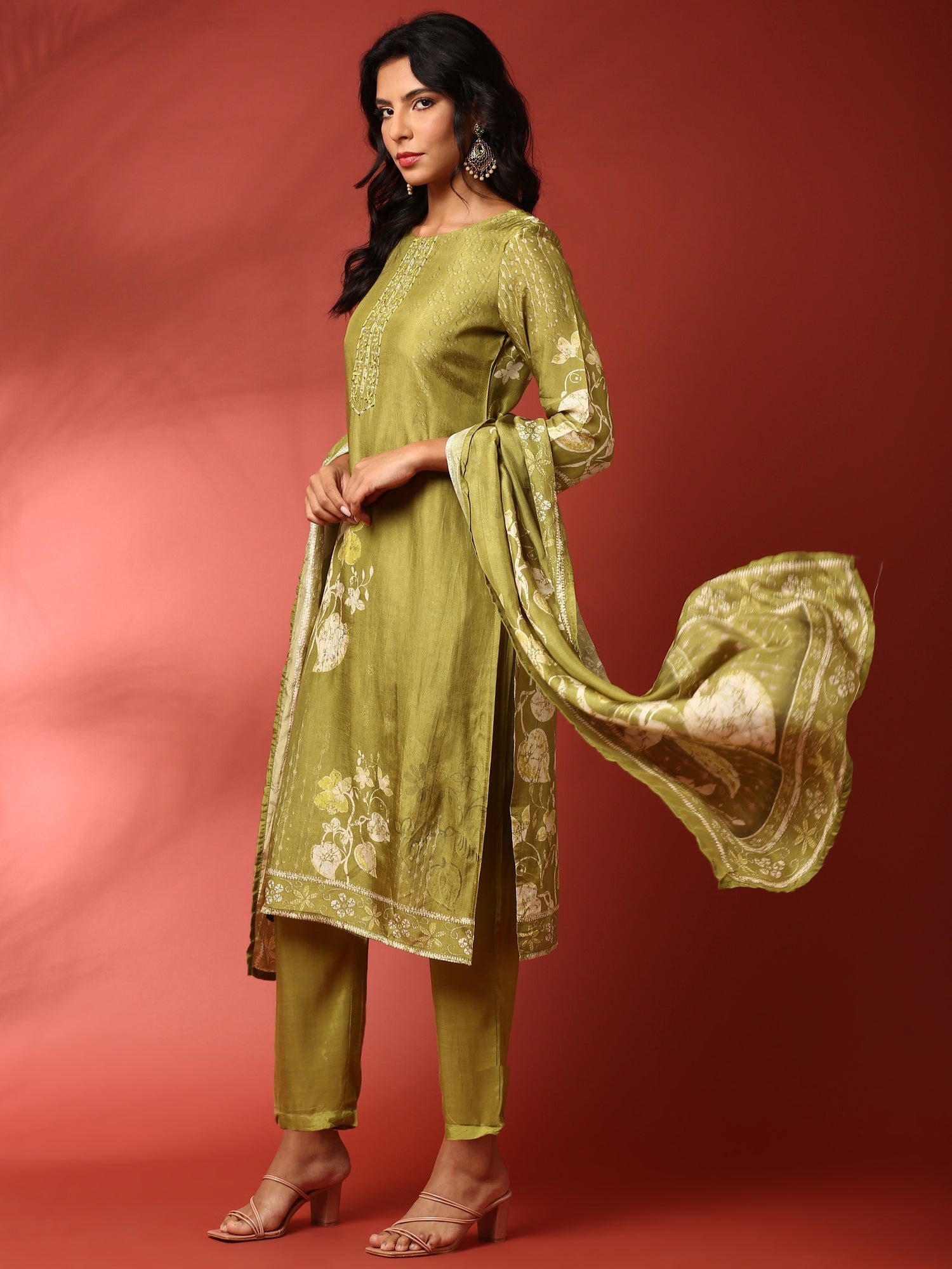Green dola silk embroidered three piece suit set - Image 7